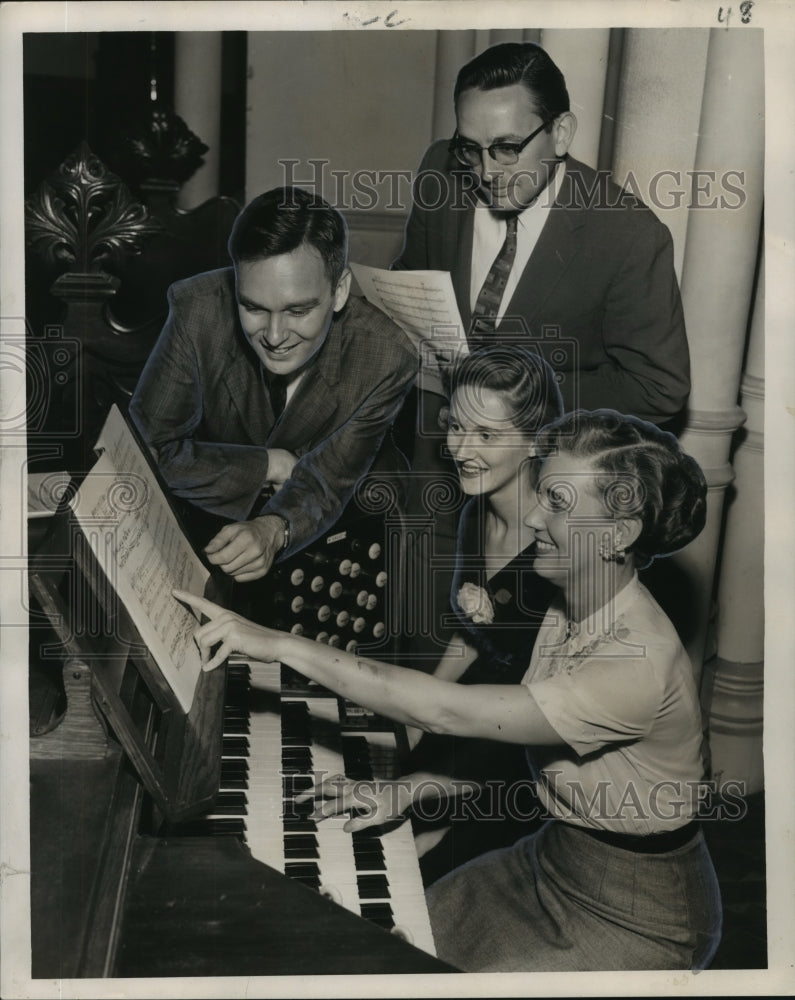 1958 Beatrice Collins, Organist of Christ Church Cathedral Choir - Historic Images