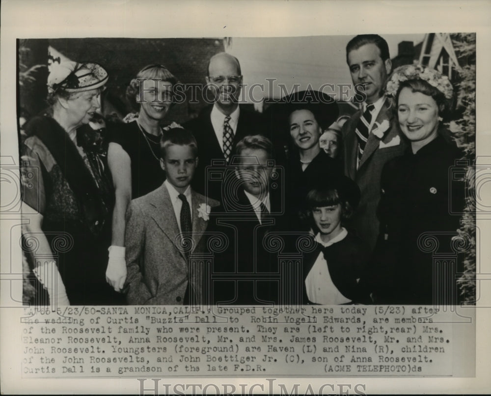 1950 Press Photo Entire Roosevelt family at Curtis Dall&#39;s wedding, Santa Monica - Historic Images