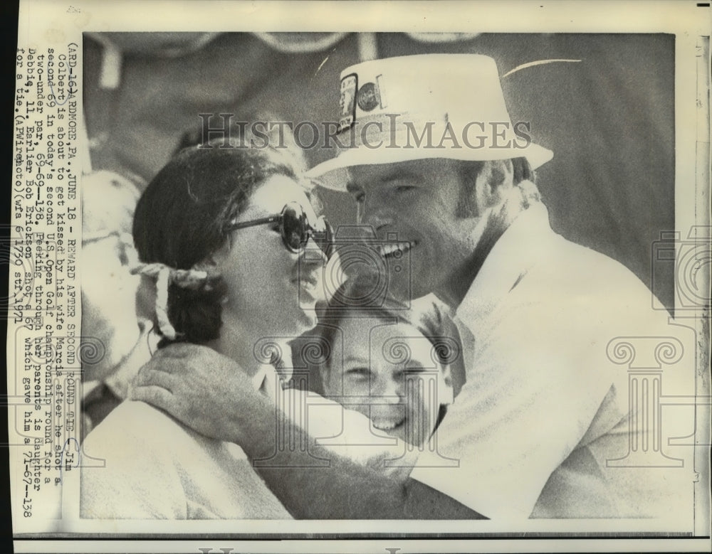 1971 Press Photo Jim Colbert and Wife Marcia and daughter Debbie after Golf Win- Historic Images