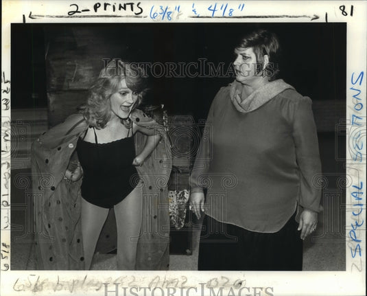 1981 Press Photo Wanda Springer and Katherine Maher in the play "Gypsy" - Historic Images