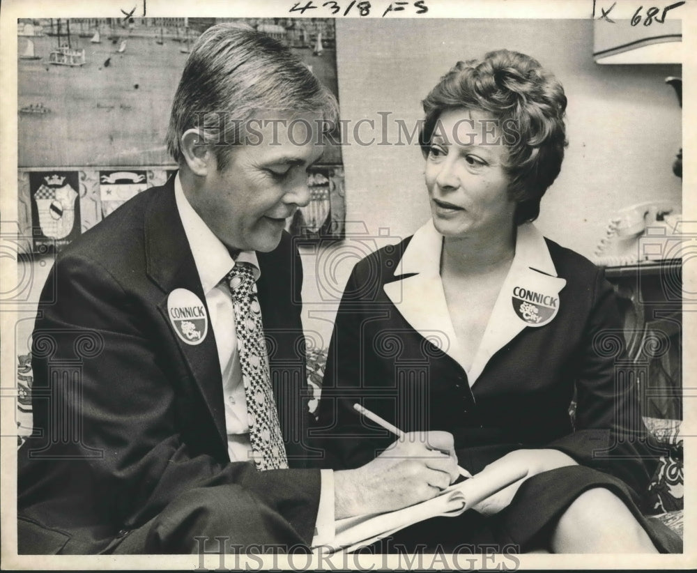 1973 Harry Connick with a campaign worker - Historic Images