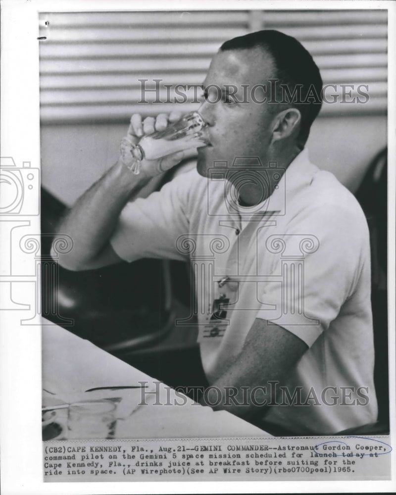 1965 Press Photo Astronaut Gordon Cooper command pilot on Gemini 5 space mission - Historic Images