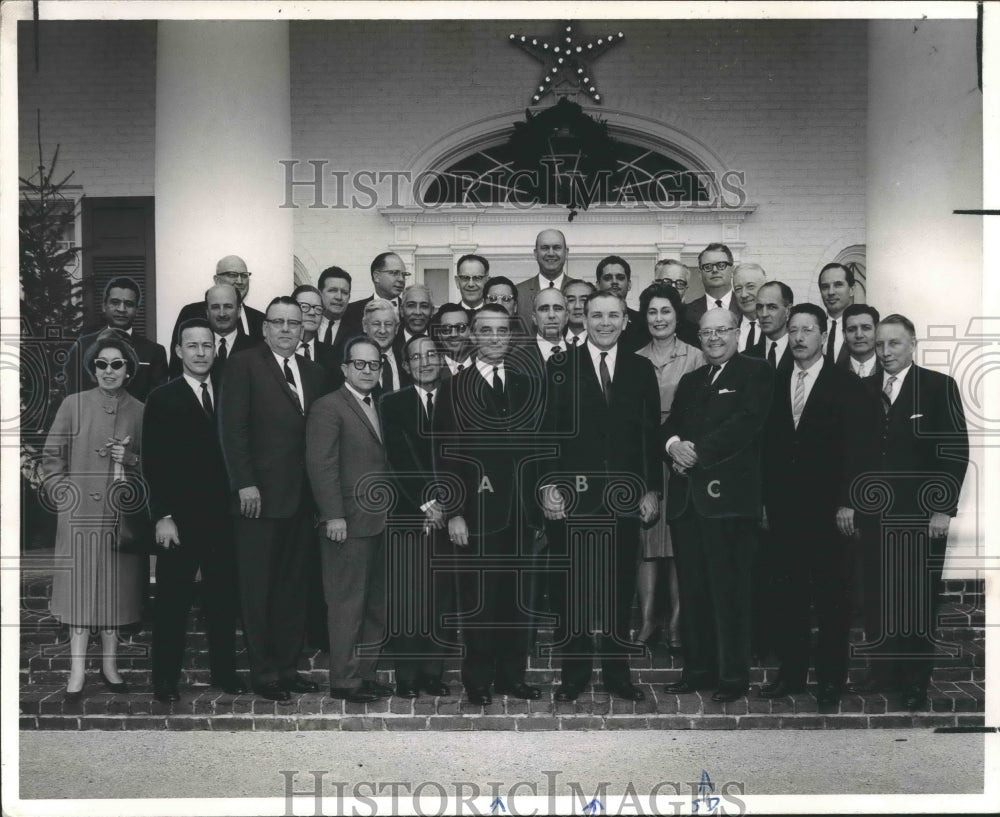 1964 Press Photo Members of New Orleans Consular Corps received by Gov McKeithen-Historic Images