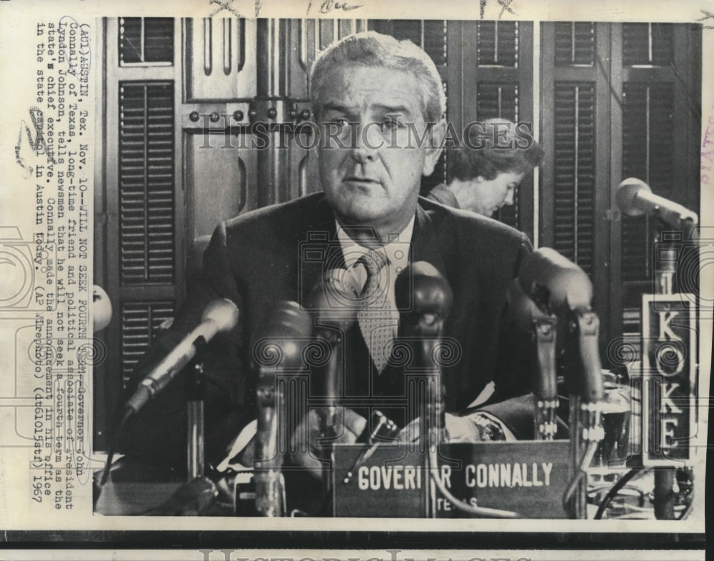 1967 Press Photo Governor John Connally at news conference in Austin, Texas - Historic Images