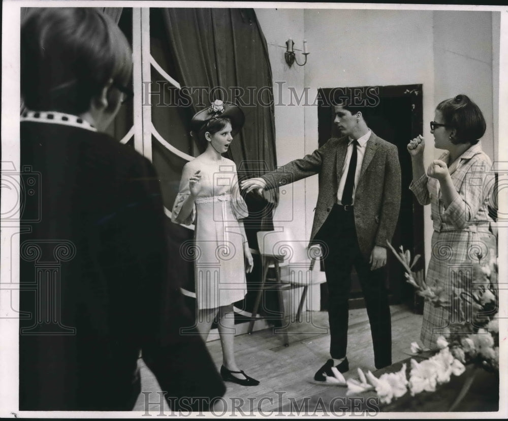 1967 Press Photo Actors in Cor Jesu High School&#39;s Production of &quot;Harvey&quot; - Historic Images