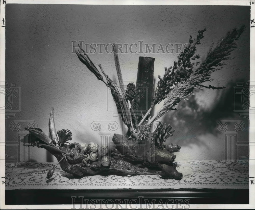 1952 Mrs. Pitre Dried Floral Arrangement in shape of Alligator - Historic Images