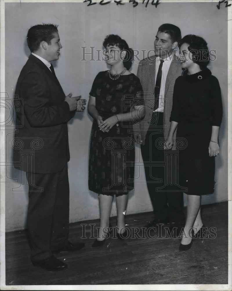 1962 Press Photo Cor Jesu Students Rehearse &quot;Man Who Came to Dinner&quot;-Historic Images