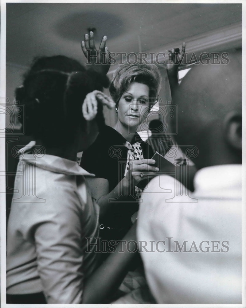 1969 Mrs. Noel Copeland, teacher&#39;s assistant at Lafon Elementary. - Historic Images