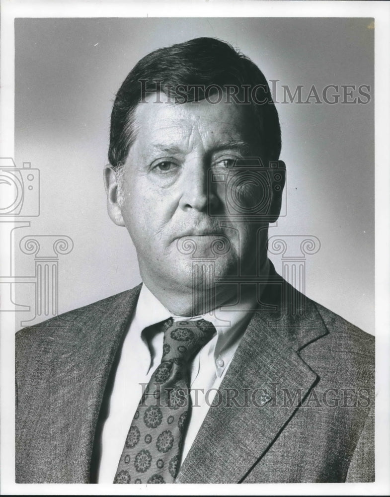 1977 Press Photo H. Robert Corder of Latter and Blum Incorporated. - noa74729 - Historic Images