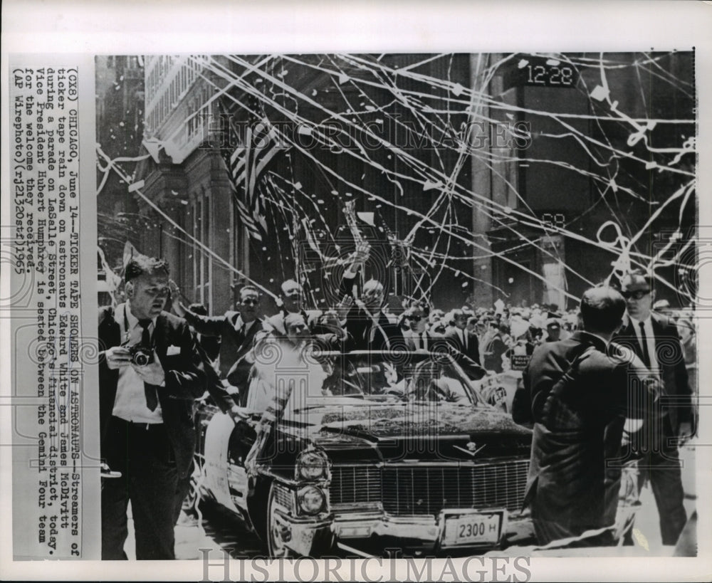 1965 Press Photo Ticker tape shower astronauts Edward White &amp; James McDivitt - Historic Images