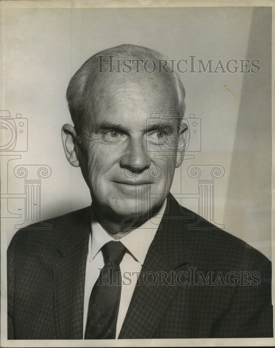 1968 Press Photo John Connally, IRS Intelligence Division special agent retiring - Historic Images