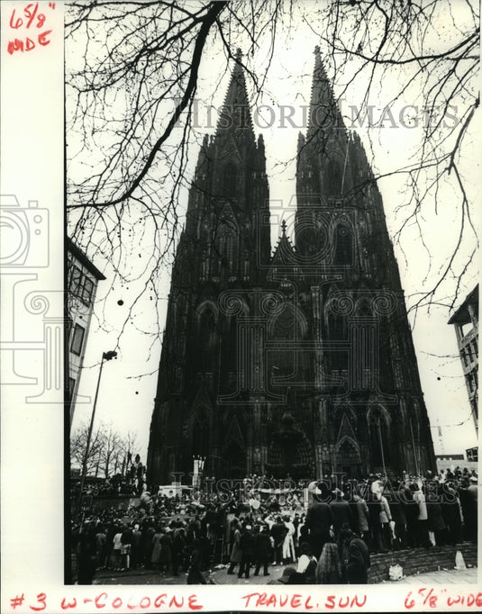 1984 Press Photo Twin Towers top world largest Gothic cathedral, Cologne France - Historic Images