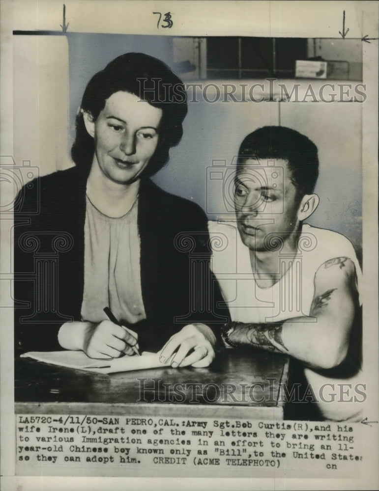 1950 Press Photo Army Sergeant Bob Curtis and Wife Fill Out Adoption Papers - Historic Images