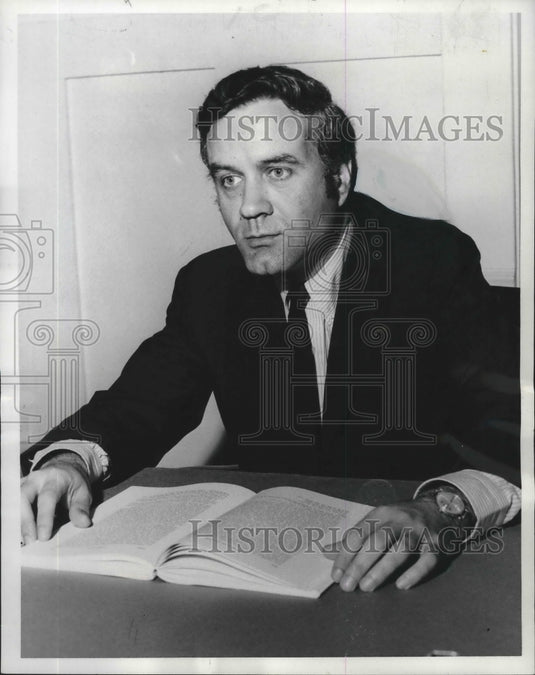 1969 Press Photo Professor Harvey C. Couch wants Liberal Divorce Laws - Historic Images