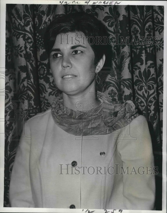 1967 Press Photo Professional Women's Club President Mrs. Beverly Cullen - Historic Images
