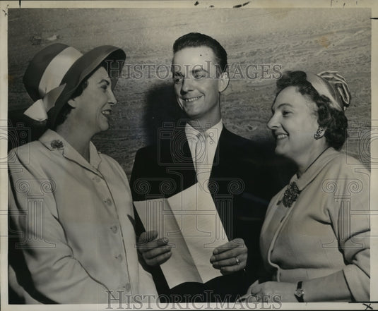 1963 Press Photo 10th annual Parents Safety Conference at Roosevelt Hotel - Historic Images