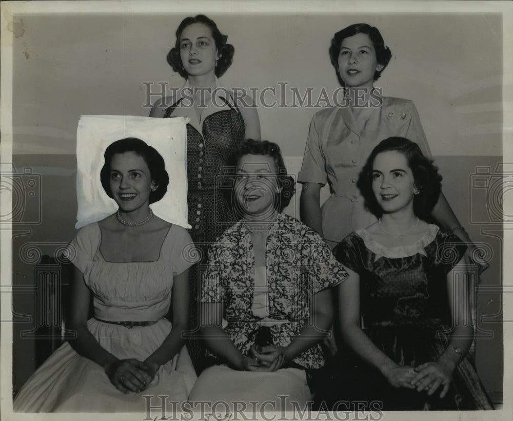 1952 Press Photo Margaret Crook-University of Mississippi May Queen &amp; candidates-Historic Images