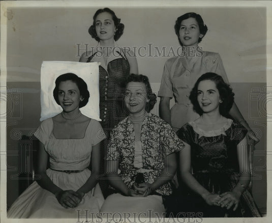 1952 Press Photo Margaret Crook-University of Mississippi May Queen & candidates-Historic Images