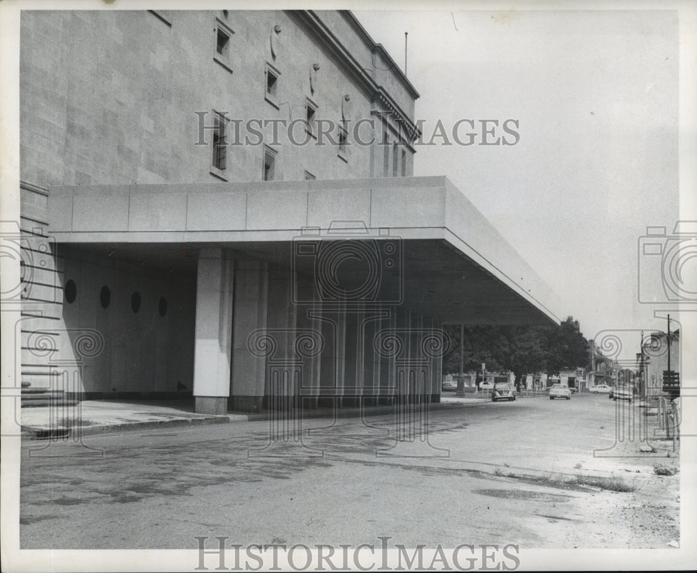 1968 Press Photo New covered driveway at Municipal Auditorium, New Orleans - Historic Images