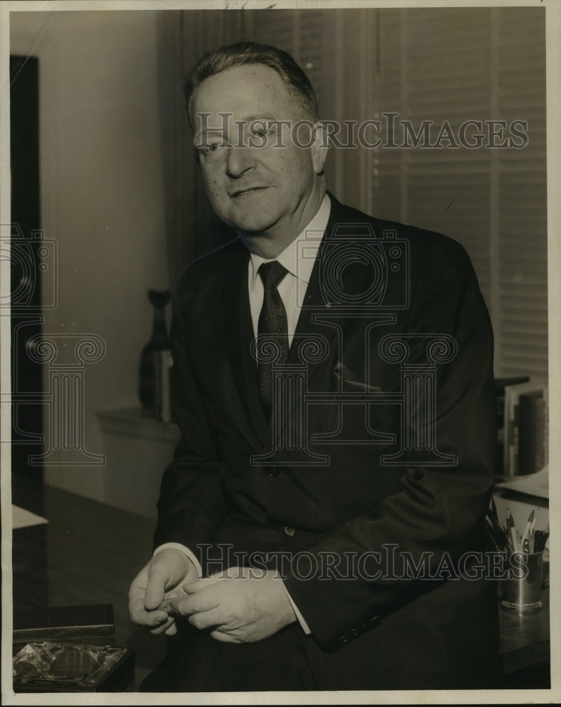 1963 Press Photo George Croisile, Captain of Steam Ship France, in his office- Historic Images