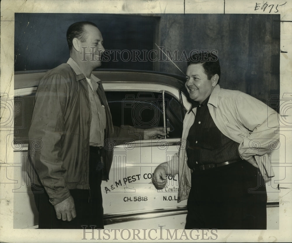 1956 Press Photo Denny Miller of New Orleans, president of A &amp; M Pest Control - Historic Images