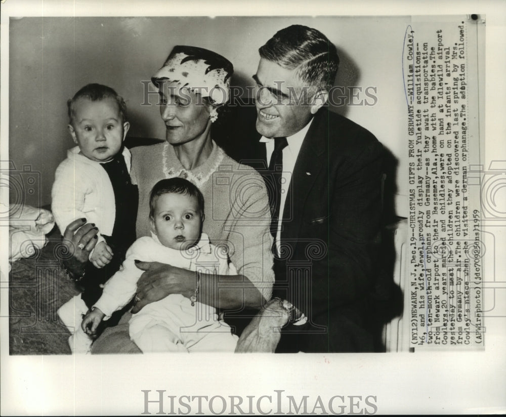 1959 Mr. &amp; Mrs. William &amp; Jewel Cowley with their adopted babies-Historic Images