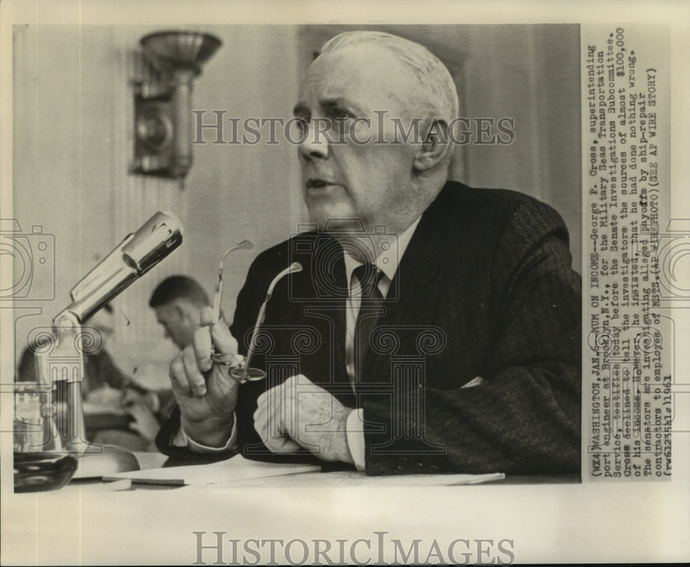 1961 Press Photo George P. Cross, superintending port engineer at Brooklyn - Historic Images