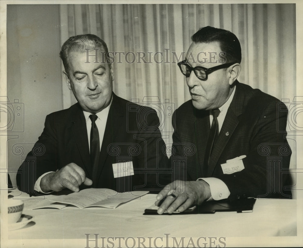 1968 Press Photo Francis Creadon at Mosquito Control Meeting at Jung Hotel-Historic Images