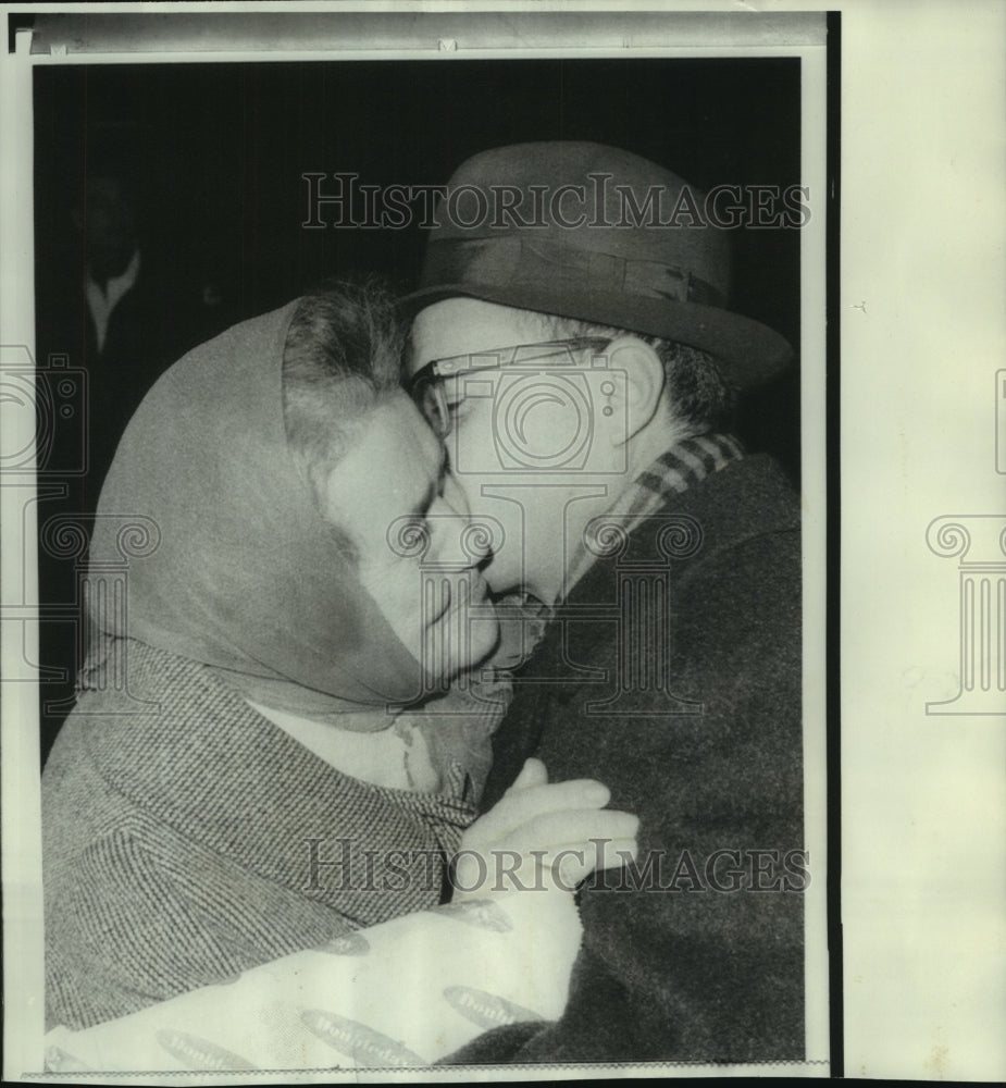 1968 Andrew Csala greets mother after return from imprisonment - Historic Images