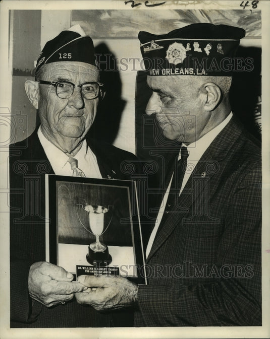 1962 Lorenzo Cure given American Legion award for outstanding work - Historic Images