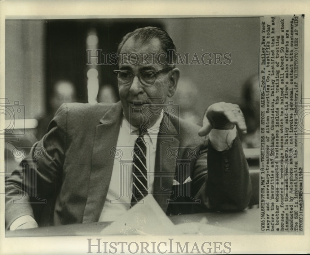 1962 John F. Dailey testifies at Securities and Exchange Commission-Historic Images