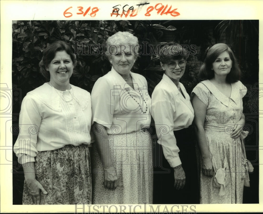 1988 Press Photo Salute to Slidell Garden Club Officers - Historic Images