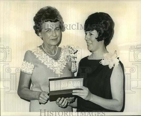 1967 Press Photo Newly installed presidents of Venture & Soroptimist Clubs - Historic Images