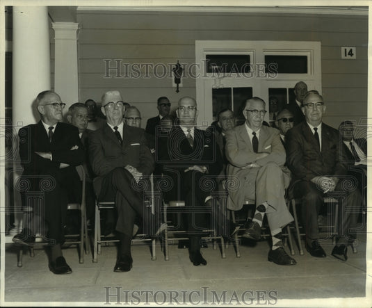 1968 Press Photo Earl D'Aquin and others honored for over 40 years of service - Historic Images