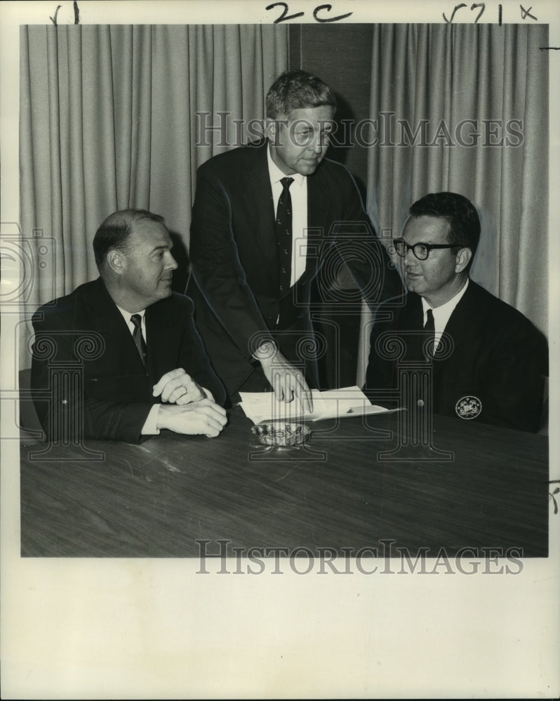 1968 Oliver J. Counce &amp; others plan the 250th Sailing Regatta - Historic Images