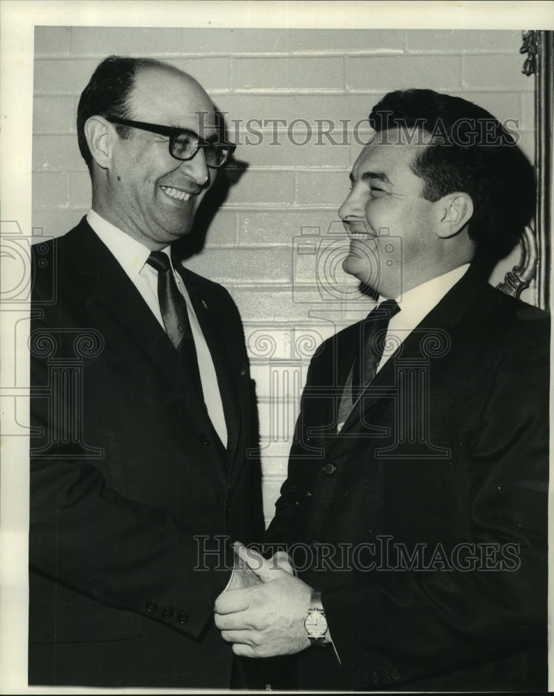 1968 Press Photo Doctor August G. Danti, incoming president, Edward S. Bopp - Historic Images
