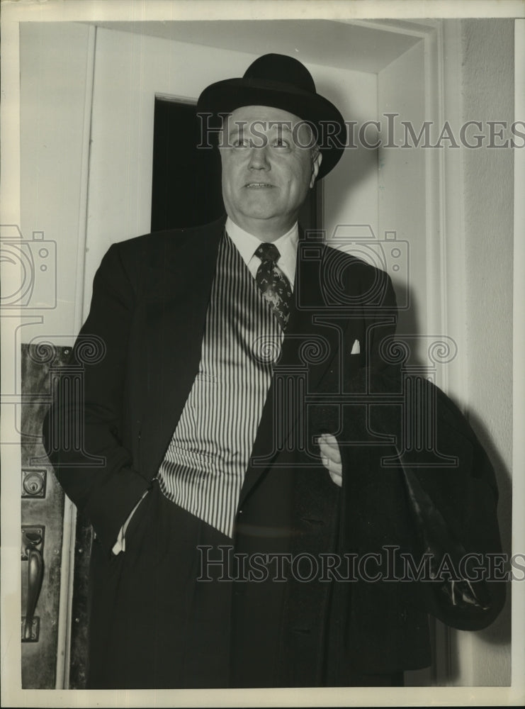 1953 Press Photo Former Senator Harry Darby leaving the White House - noa83196 - Historic Images