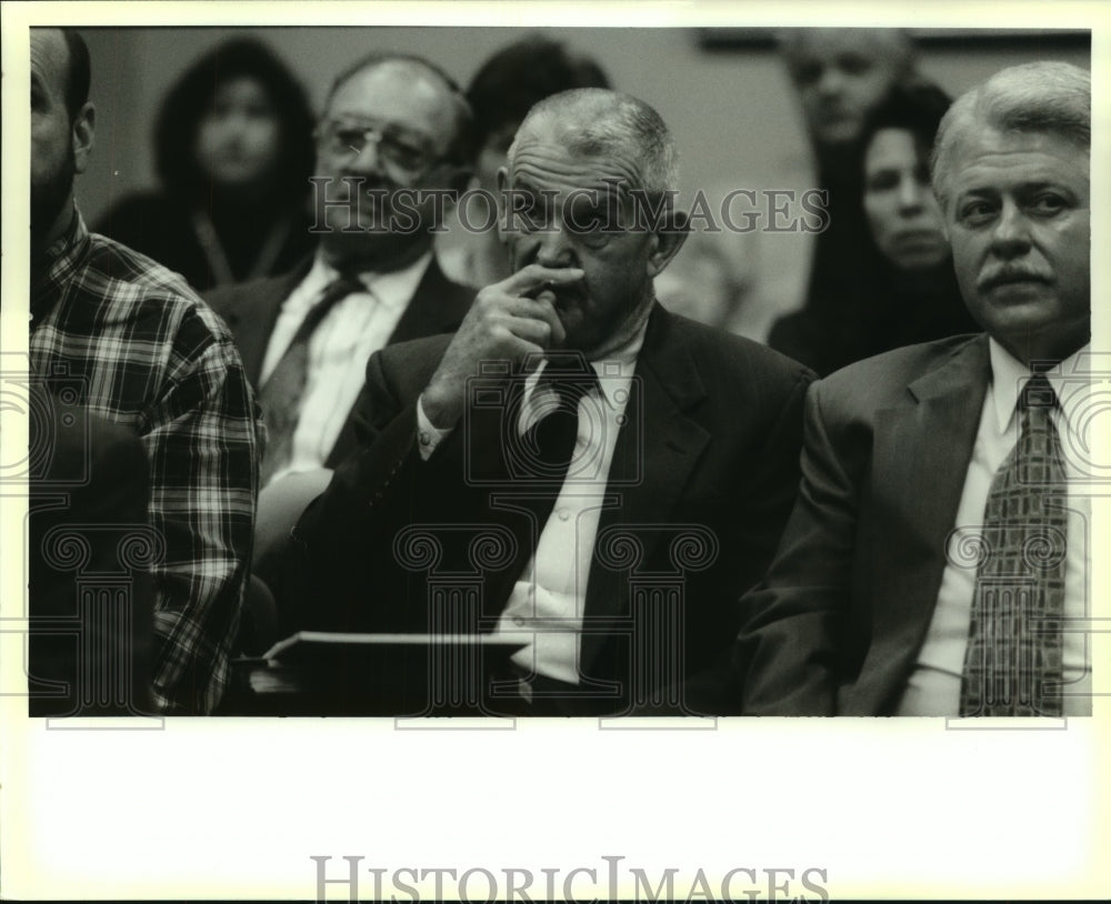 Press Photo Senator Dean listens at orientation, Senator-elect Smith at right-Historic Images