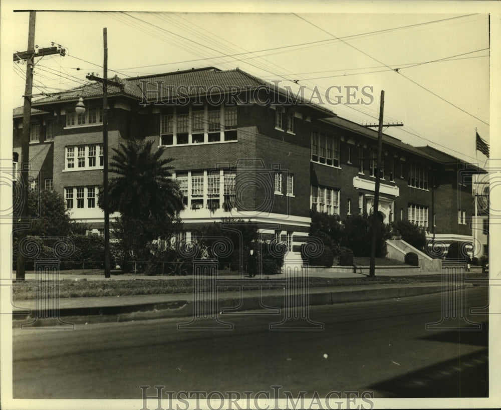 1938 Press Photo Robert C. Davey School on Dryades Street - noa83921 - Historic Images