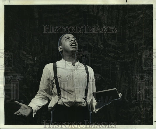 1965 Press Photo Final performance of The Threepenny Opera with Norburt Davidson - Historic Images