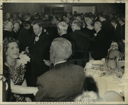 1960 Press Photo Former-Governor Jimmie H. Davis and wife entered victory dinner - Historic Images