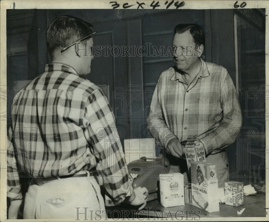 1960 Press Photo Ex-Louisiana Governor Jimmie Davis & clerk Billy Parker - Historic Images
