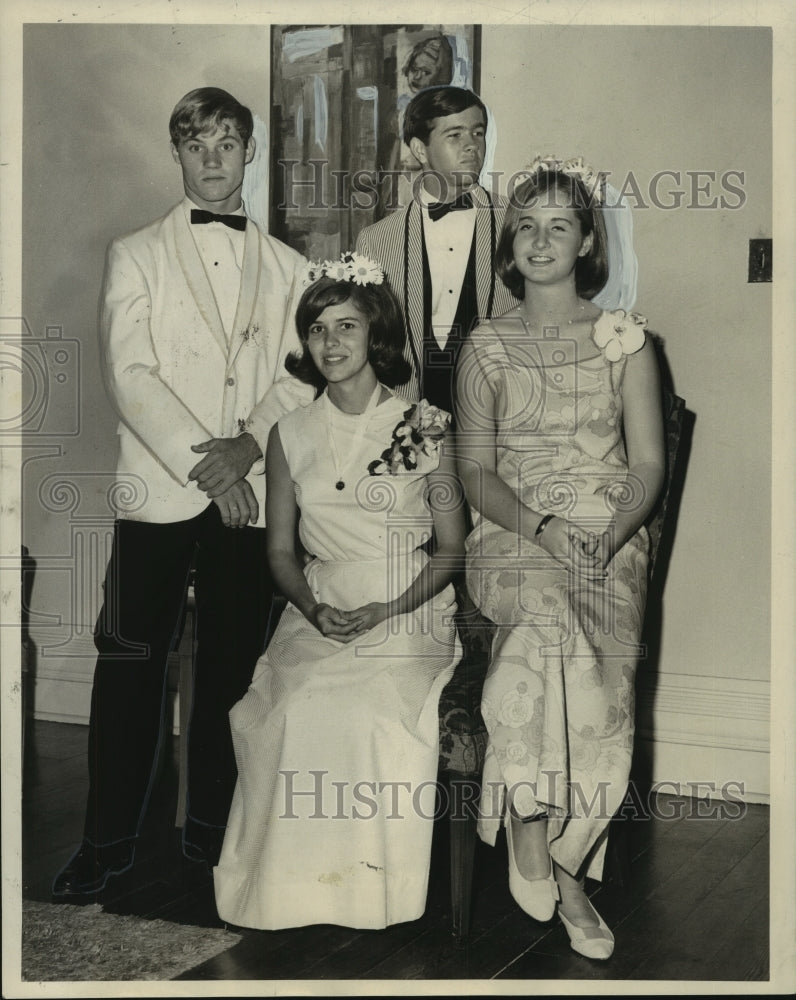 1966 Press Photo &quot;Sub Debs&quot; spring dance event attendees at downtown center-Historic Images