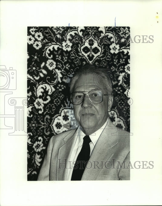 1991 Press Photo C.J. Dawson, Vice President of Universal Furniture Corporated - Historic Images