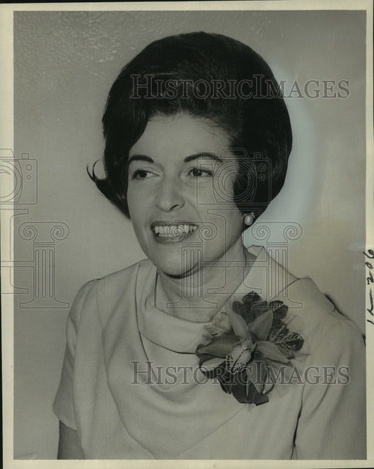 1967 Press Photo Mrs. Margaret Dawson of St. Bernard Professional Women's Club - Historic Images