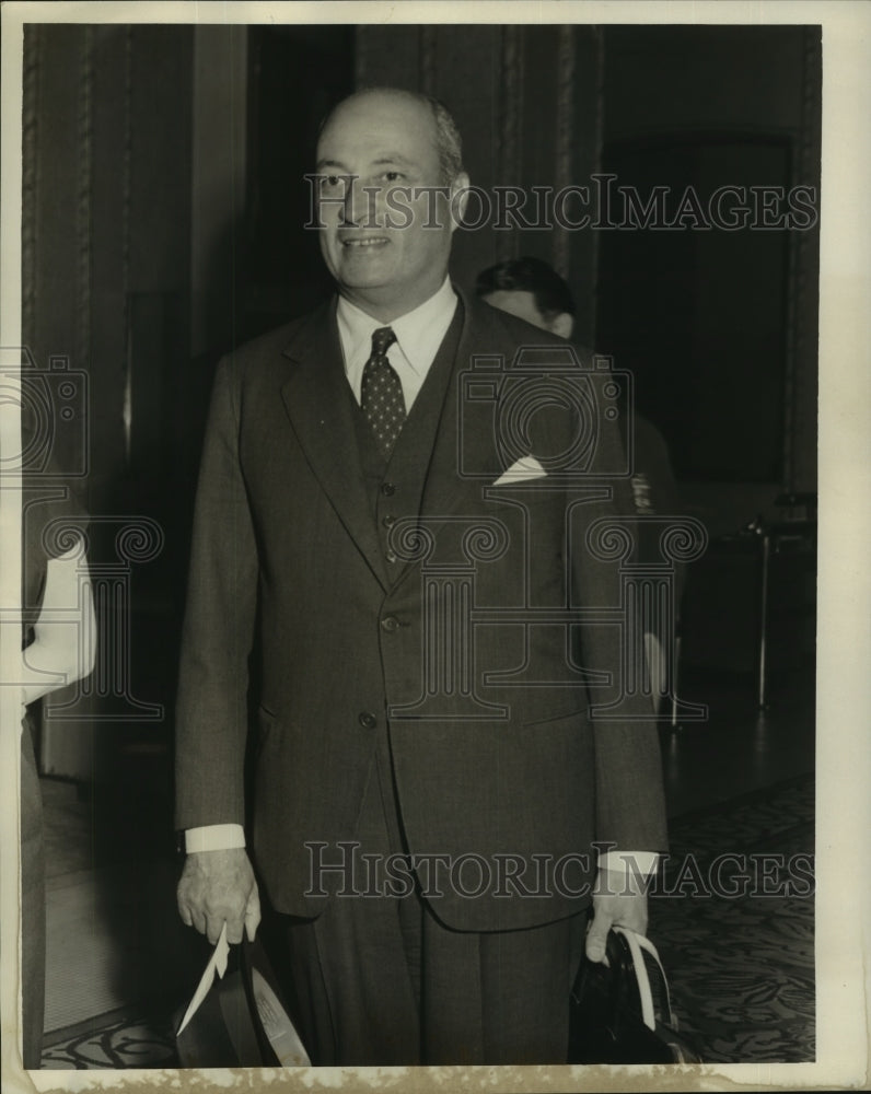 1960 Press Photo Ambassador Dr. Emilio Donato del Carril at Roosevelt Hotel - Historic Images