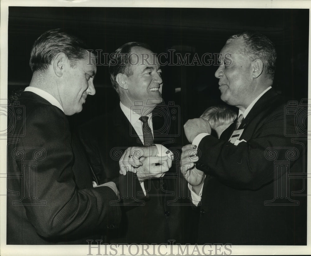 Press Photo Vice President Humphrey of Dillard University with Other Officials - Historic Images