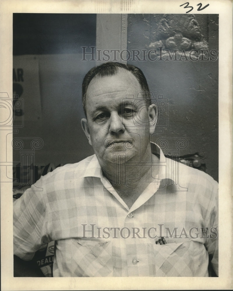 1965 Press Photo Clerk George De Poorter, says that fireworks are dangerous - Historic Images