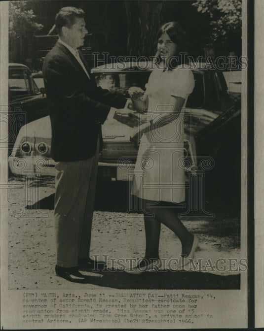 1966 Press Photo Ronald Reagan with Daughter Patti at 8th Grade Graduation - Historic Images