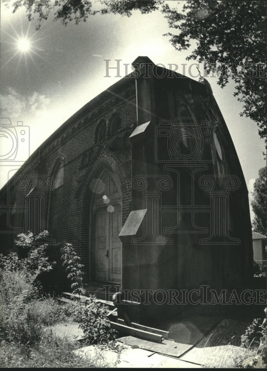 1978 St. Joseph's Academy chapel 2100 on Ursuline Avenue - Historic Images